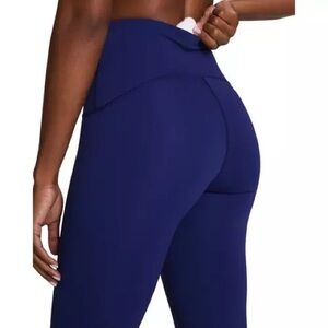 SPANXshape™ Booty Boost®
Flare Yoga Pant | Midnight Iris
Regular / M